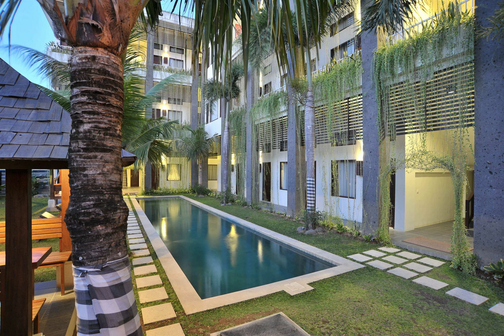 Ganga Hotel y Apartamento Denpasar Exterior foto