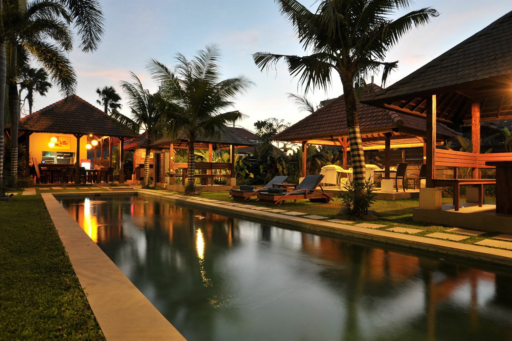 Ganga Hotel y Apartamento Denpasar Exterior foto